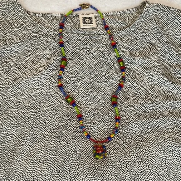 Anne Klein Graceful Bateau Neckline Blouse - Picture 5 of 13